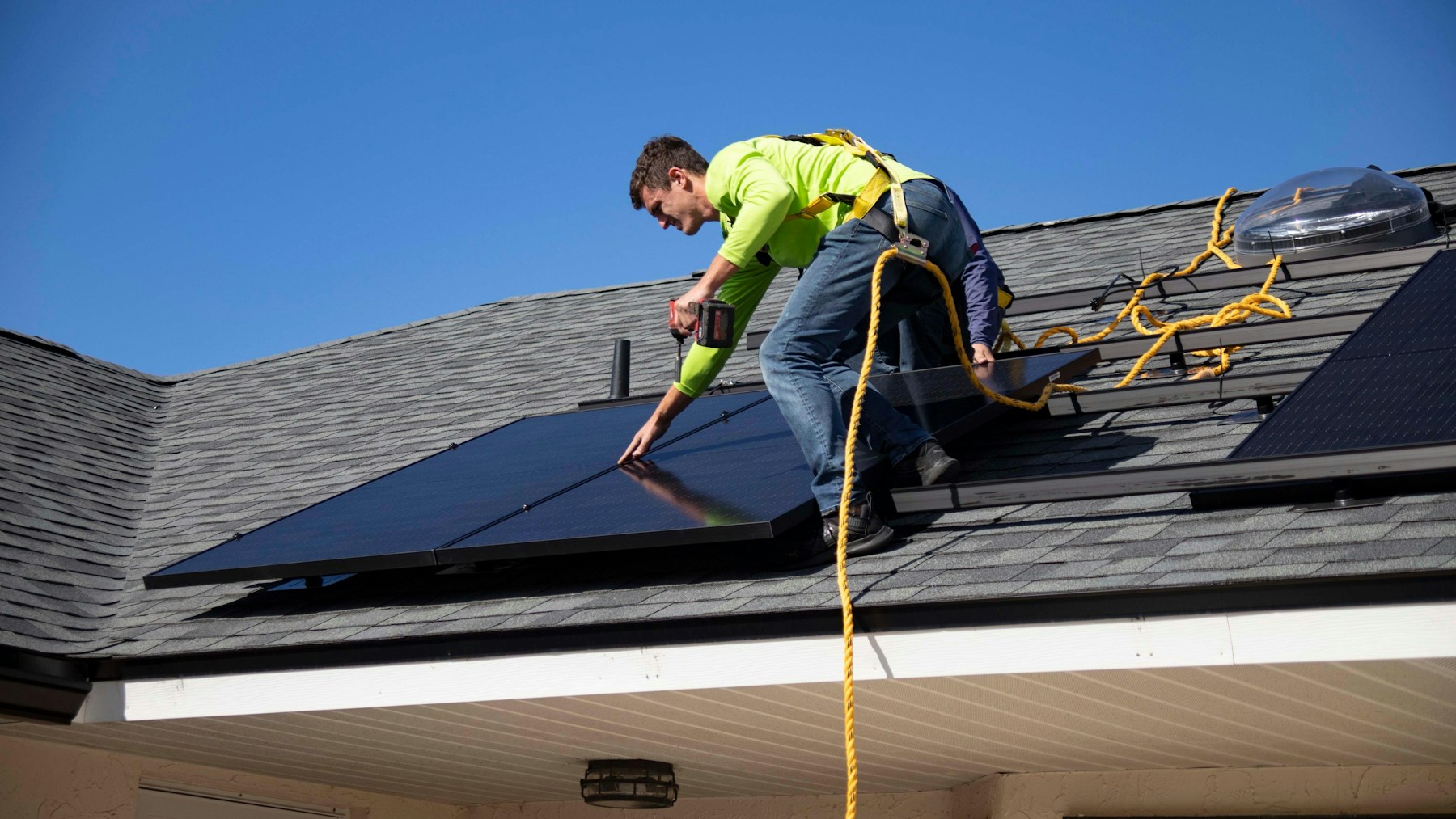 Instalação profissional de painéis solares
